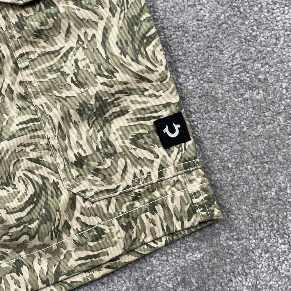True Religion Cargo Shorts Mens 30 Green Swirl Camo Utility Streetwear Pockets